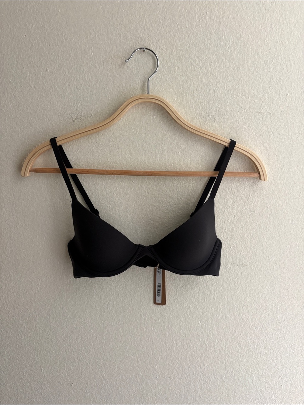 SKIMS Fits Everybody Scoop Plunge Bra